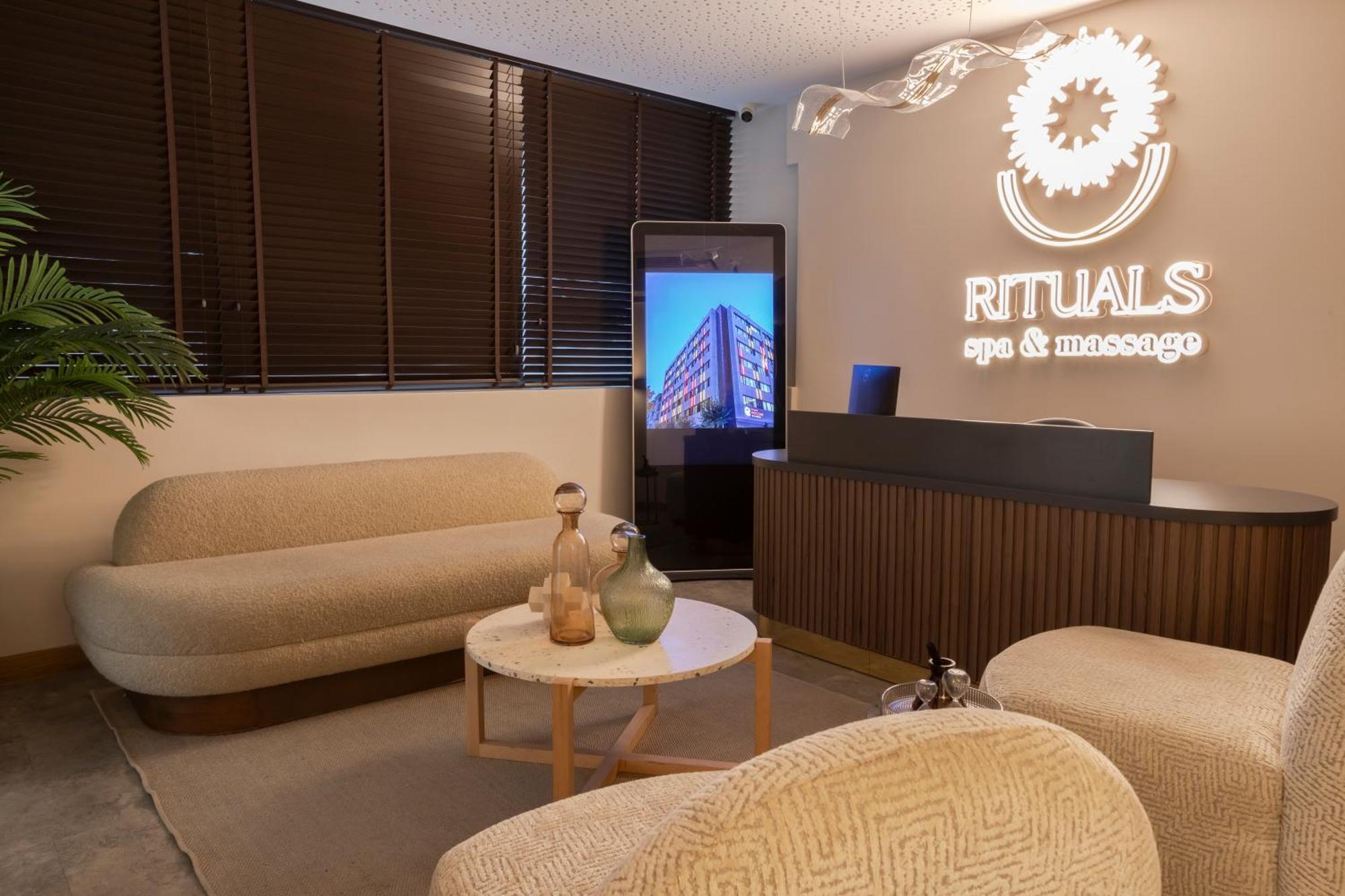 Ramada Encore By Wyndham Istanbul Sisli — Photos 2