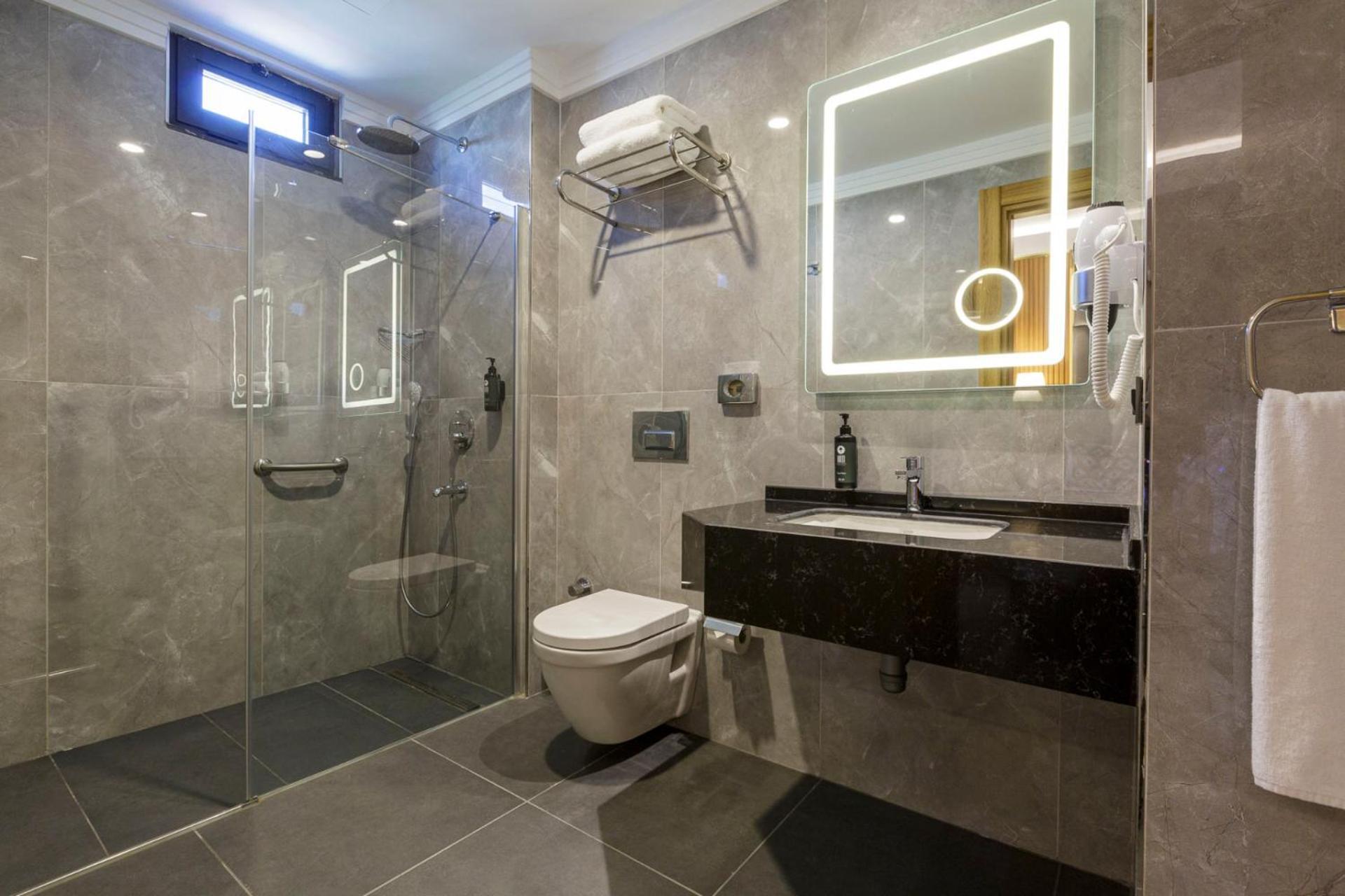 Ramada Encore By Wyndham Istanbul Sisli — Photos 3